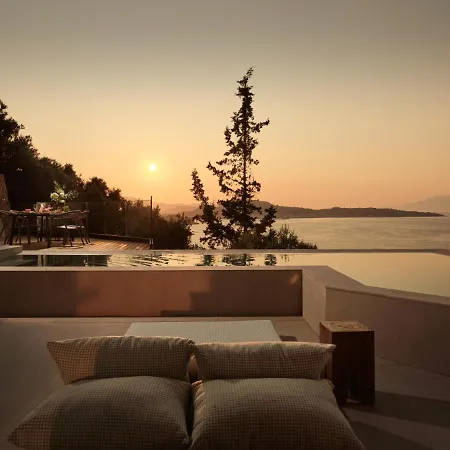 Bardo Villa, Endless Blue With Heated Pool, By Thinkvilla