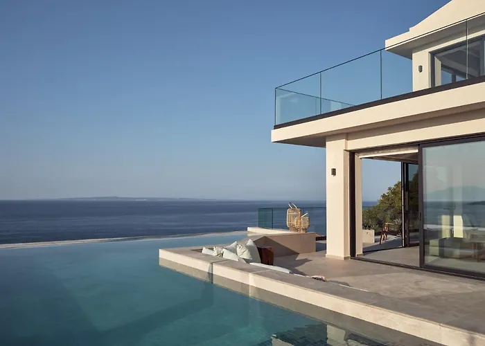 Willa Bardo Villa, Endless Blue With Heated Pool, By Thinkvilla Argassi