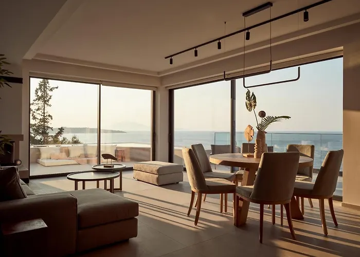 Bardo Villa, Endless Blue With Heated Pool, By Thinkvilla Willa