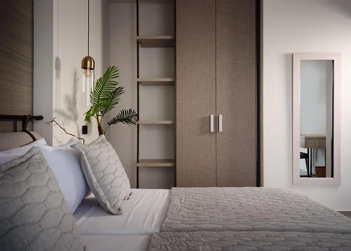 Bardo Villa, Endless Blue With Heated Pool, By Thinkvilla Willa Argassi