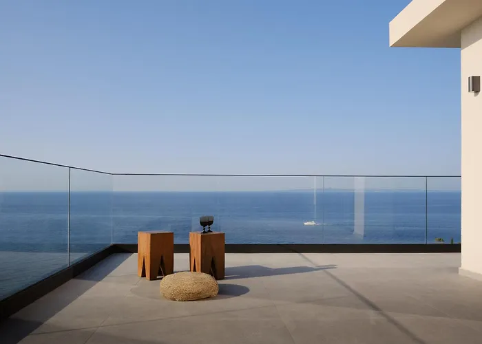 Willa Bardo Villa, Endless Blue With Heated Pool, By Thinkvilla *